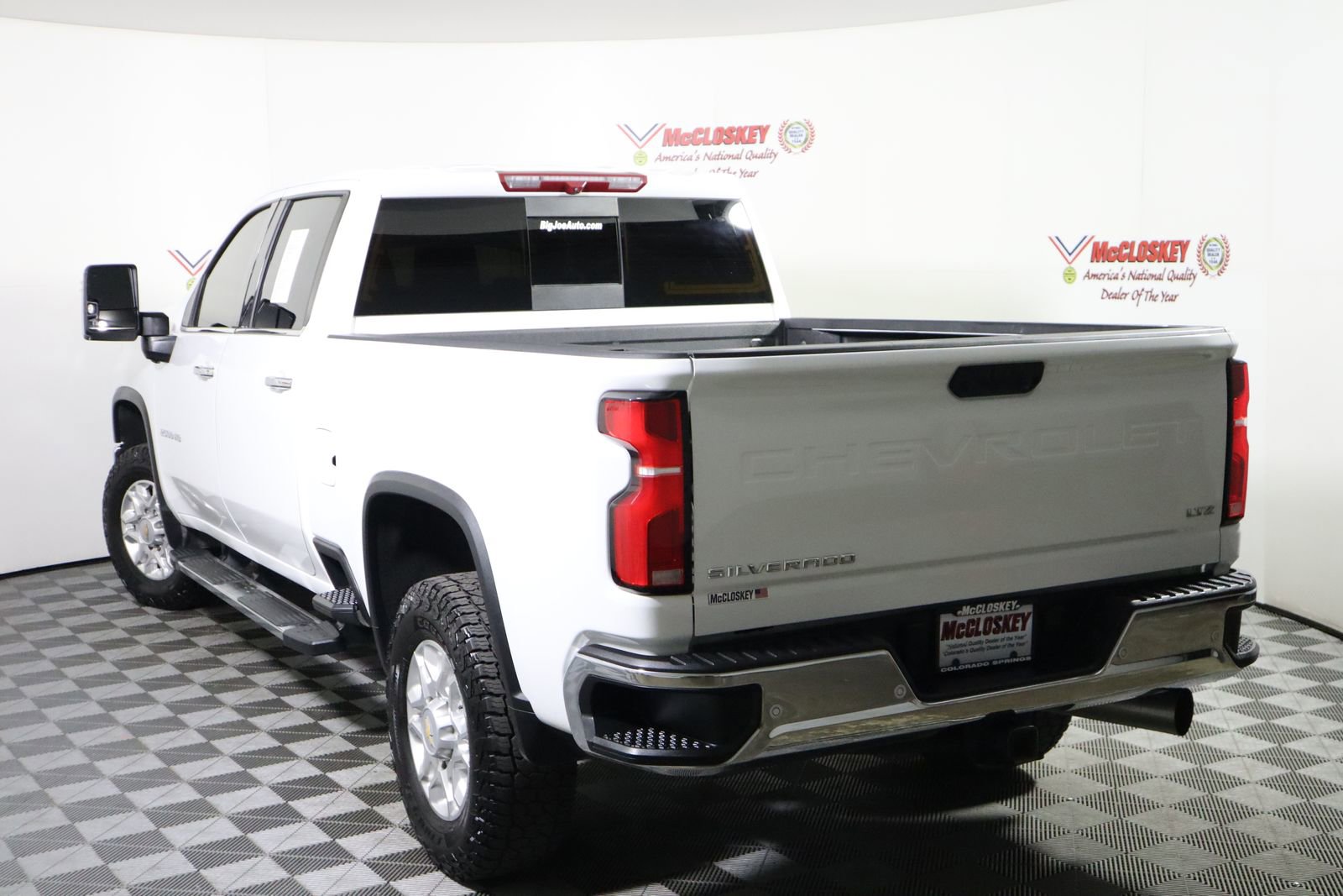 Used 2024 Chevrolet Silverado 2500 LTZ w/ LTZ Convenience Package image 16