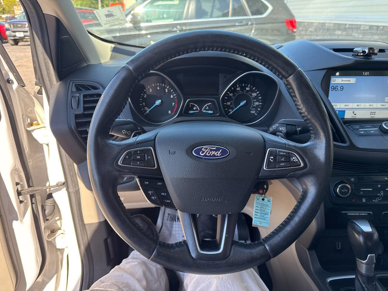 Used 2017 Ford Escape SE w/ SE Leather Comfort Package image 11