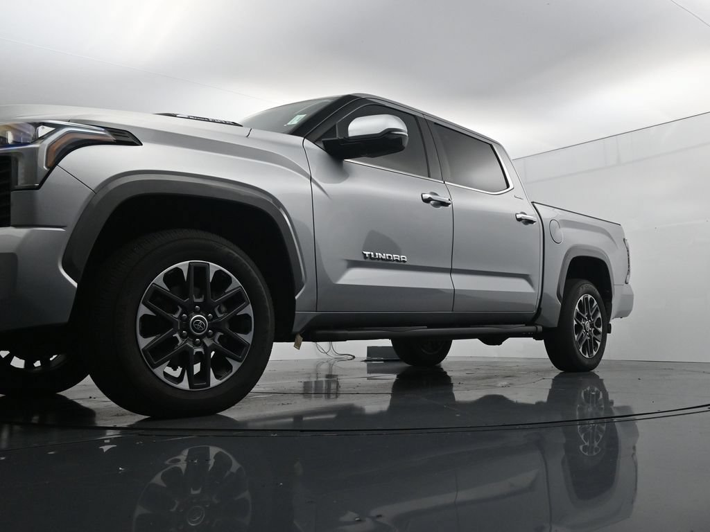 Used 2024 Toyota Tundra Limited AWD/4WD image 34