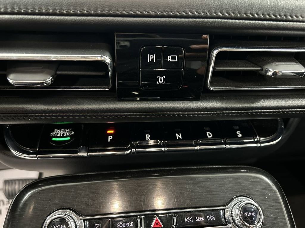 Used 2022 Lincoln Nautilus Reserve w/ Luxury Package image 18