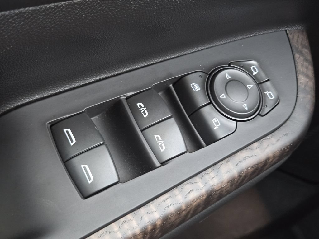Used 2023 GMC Acadia Denali w/ Denali Technology Package FWD image 31