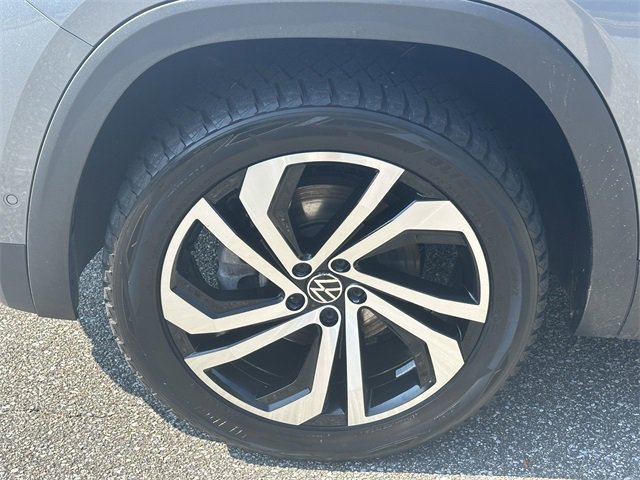 Used 2021 Volkswagen Atlas SEL Premium image 11