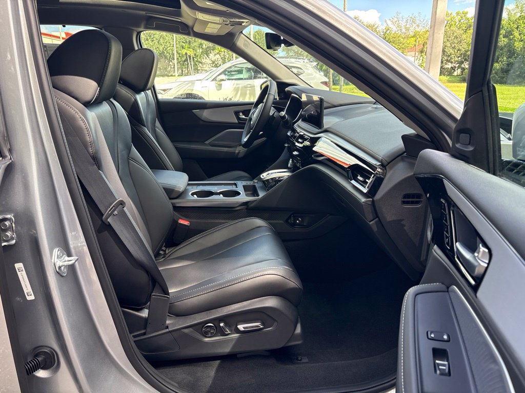 New 2026 Acura MDX w/ Technology Package FWD image 12