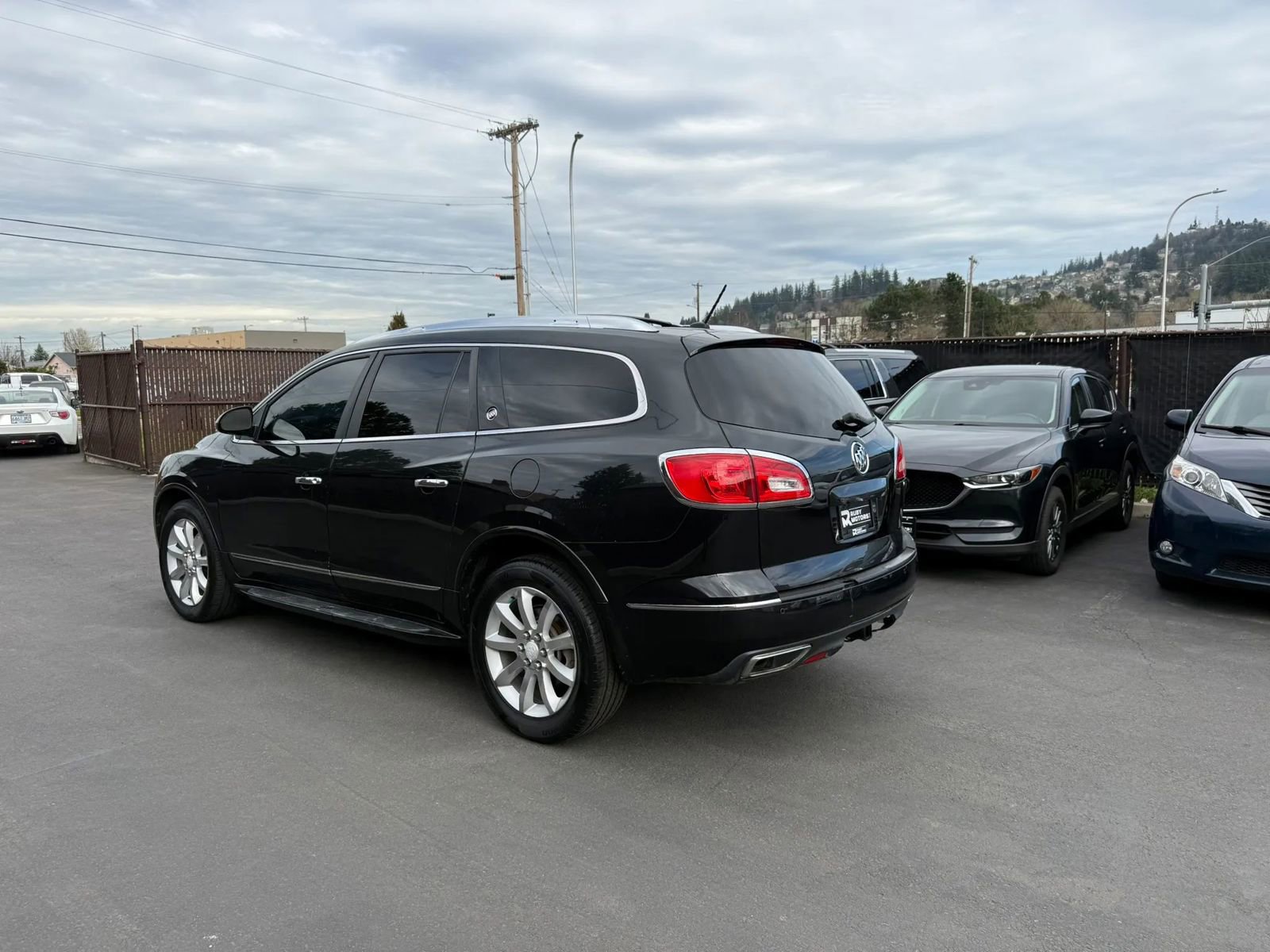 Used 2015 Buick Enclave Premium w/ Experience Buick Package FWD image 6