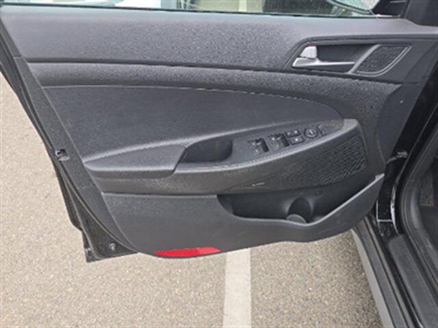 Used 2017 Hyundai Tucson SE Plus FWD image 11