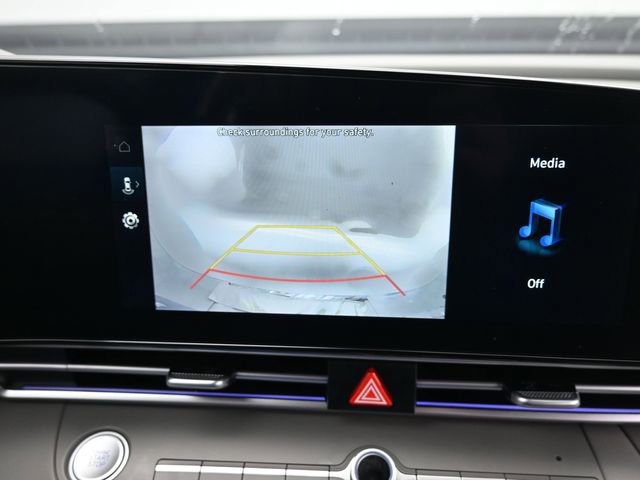 Used 2025 Hyundai Elantra SEL image 16