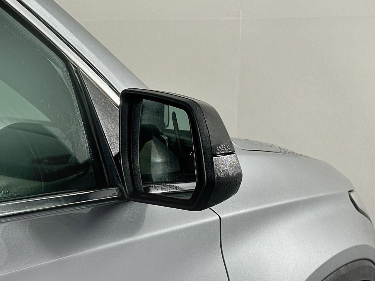 Used 2023 Chevrolet Traverse LS image 17