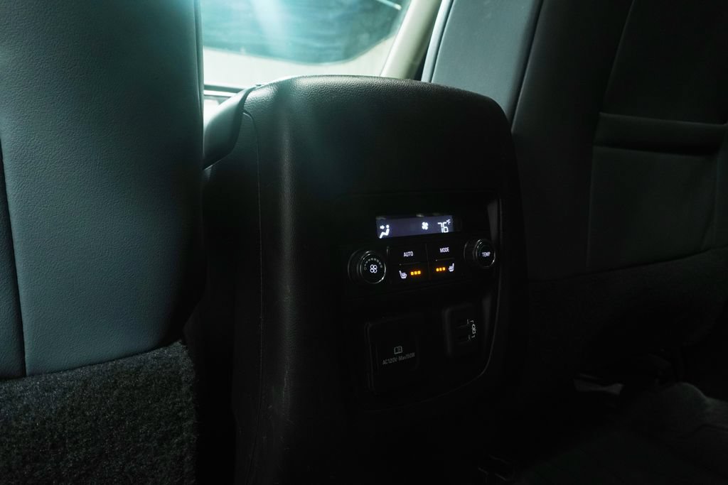 Used 2018 Buick Enclave Premium w/ Experience Buick Package AWD/4WD image 16