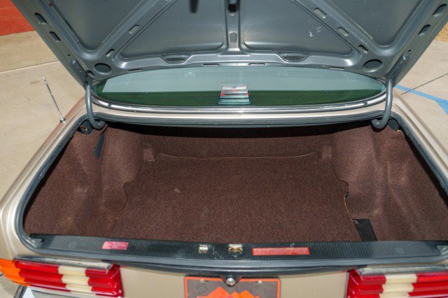 Used 1986 Mercedes-Benz 420 SEL image 32