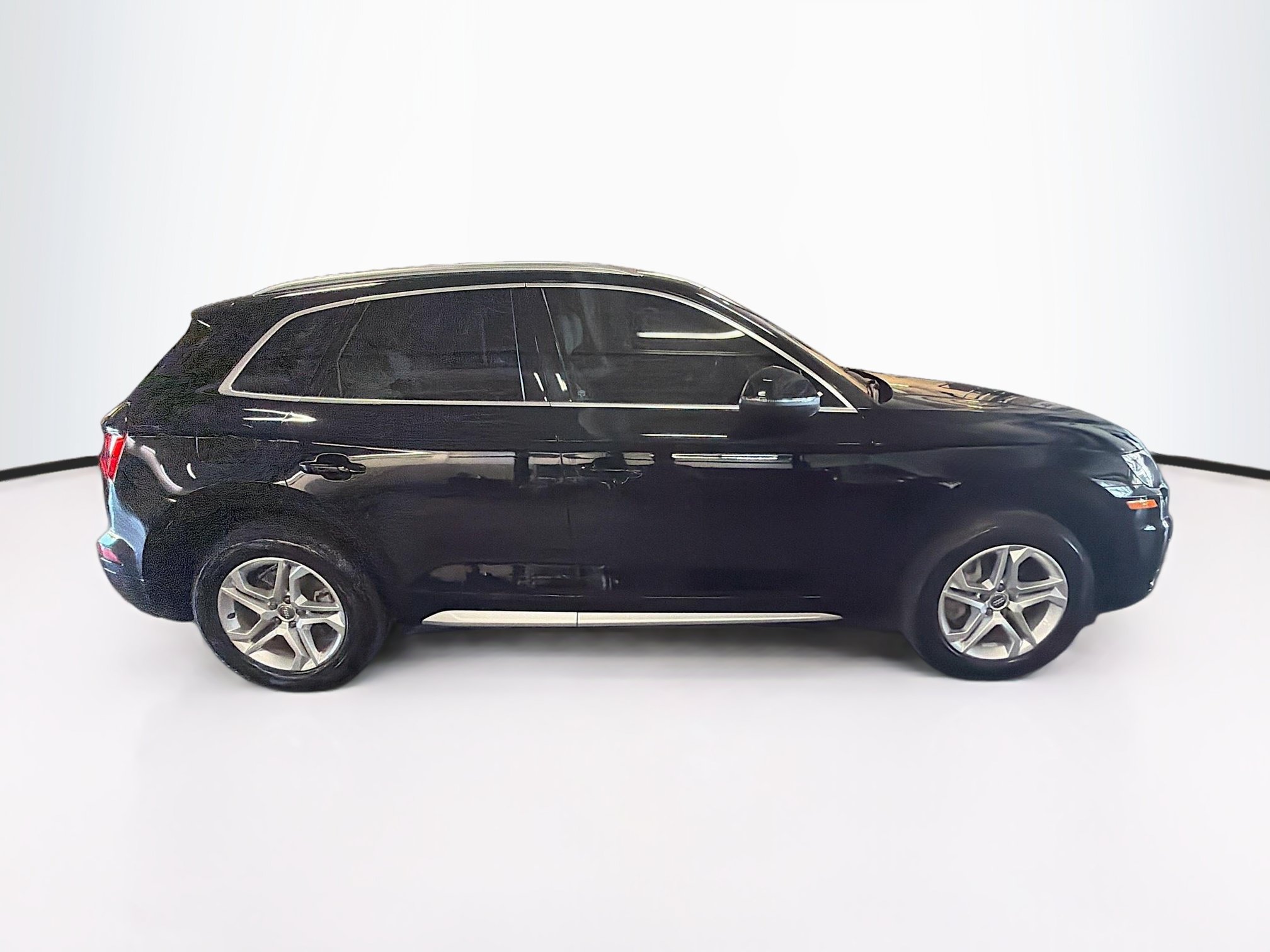 Used 2018 Audi Q5 2.0T Premium Plus w/ Premium Plus Package AWD/4WD image 10