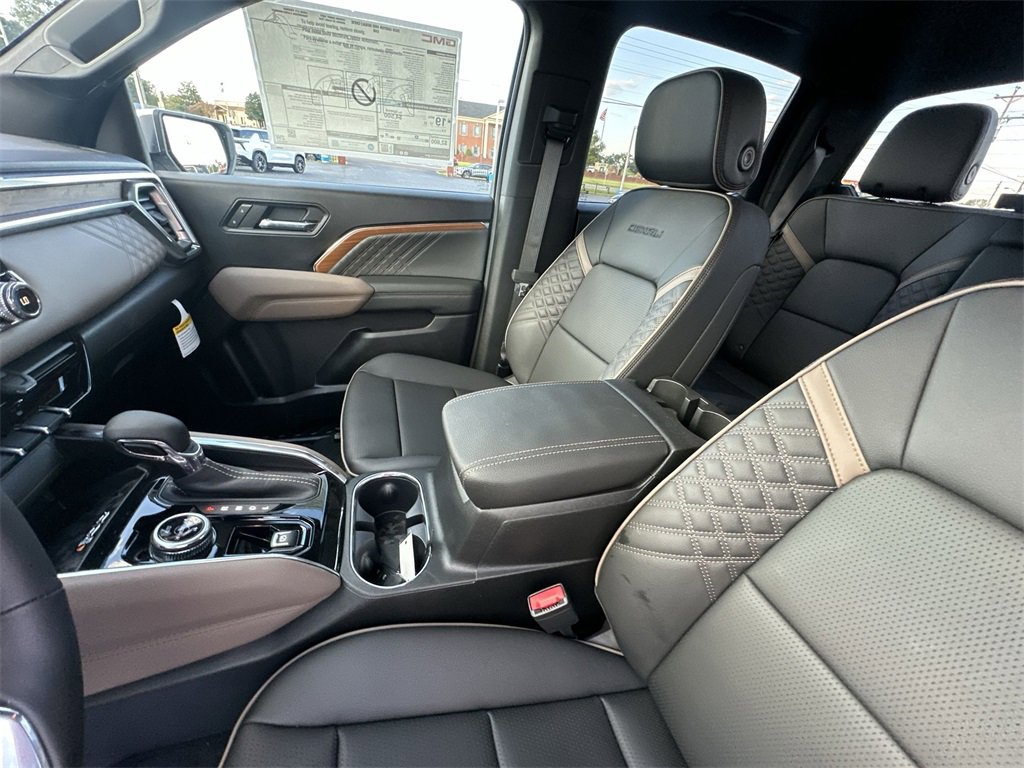 New 2026 GMC Canyon Denali image 19