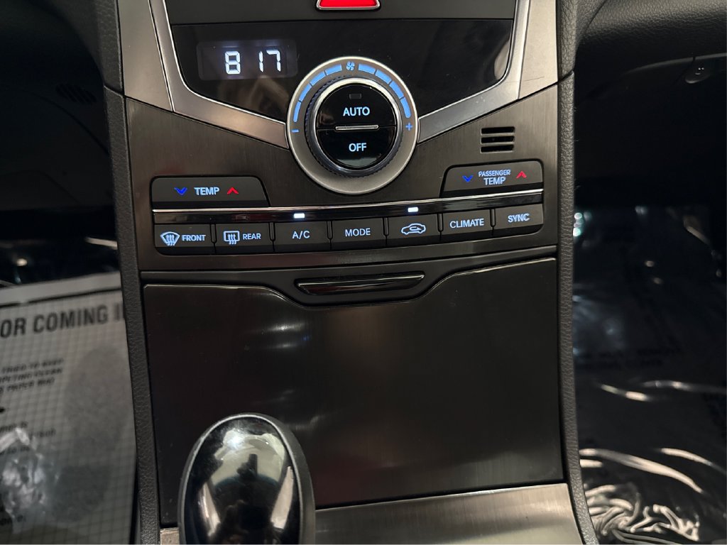 Used 2017 Hyundai Azera Limited FWD image 39