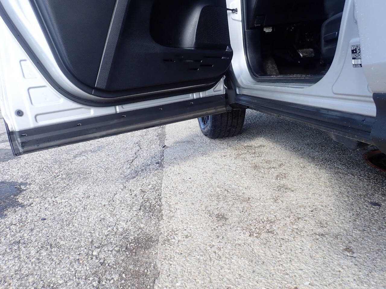 Used 2014 Toyota RAV4 Limited image 11