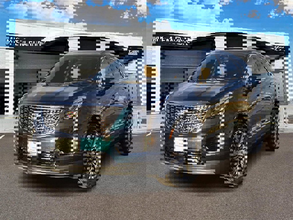 New 2026 Cadillac XT5 Premium Luxury w/ Driver Assist Package image 2