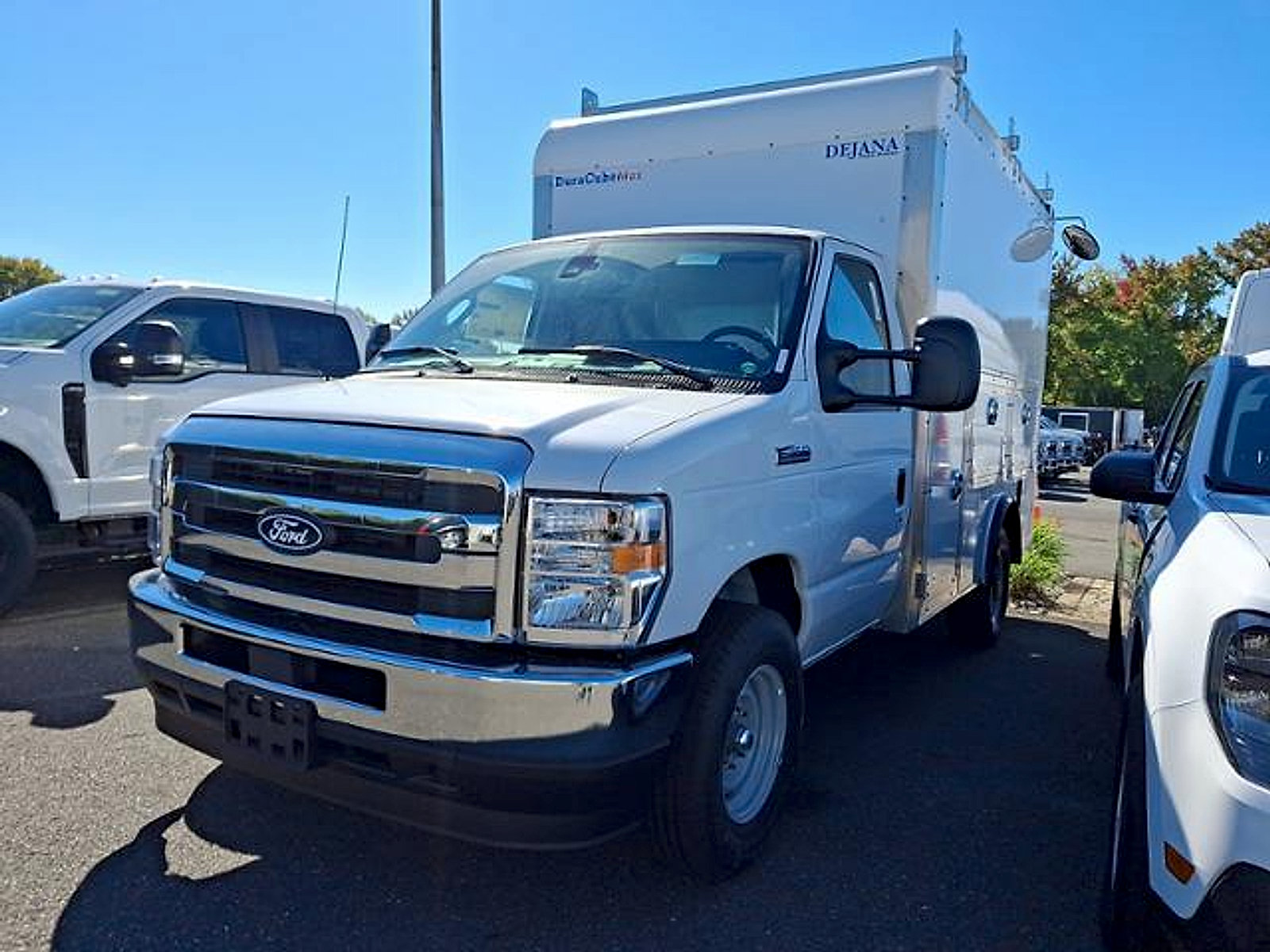 New 2027 Ford E-350 and Econoline 350 Super Duty w/ Power Equipment Group RWD image 3