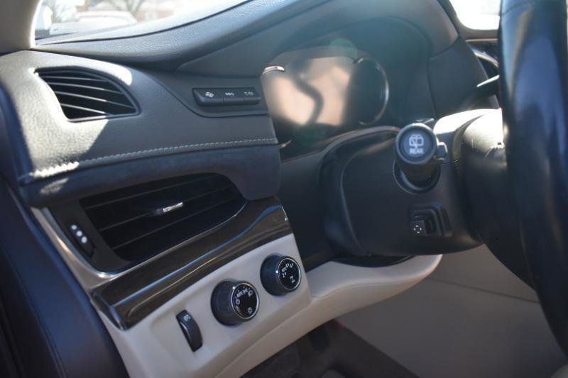 Used 2019 Cadillac Escalade ESV Luxury image 49