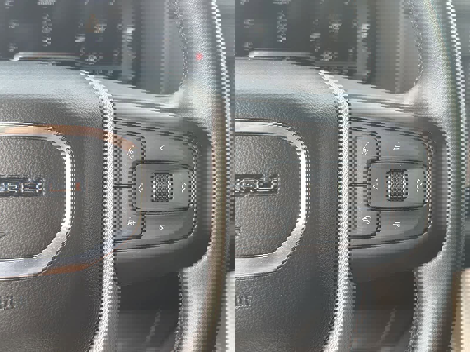 Used 2023 GMC Yukon Denali image 29