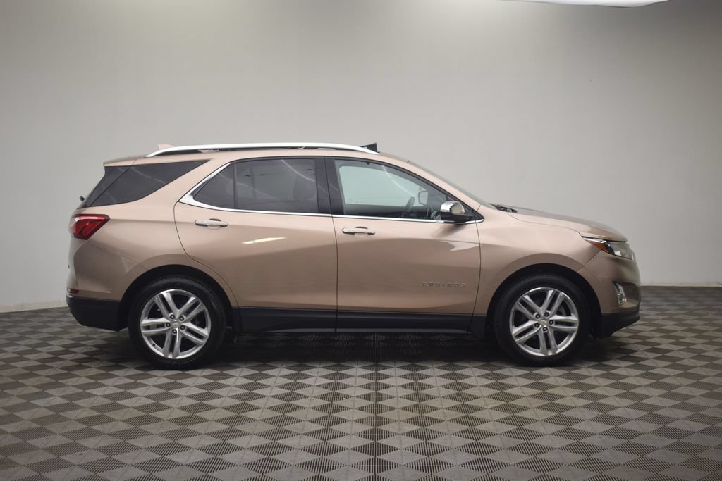 Used 2018 Chevrolet Equinox Premier AWD/4WD image 10