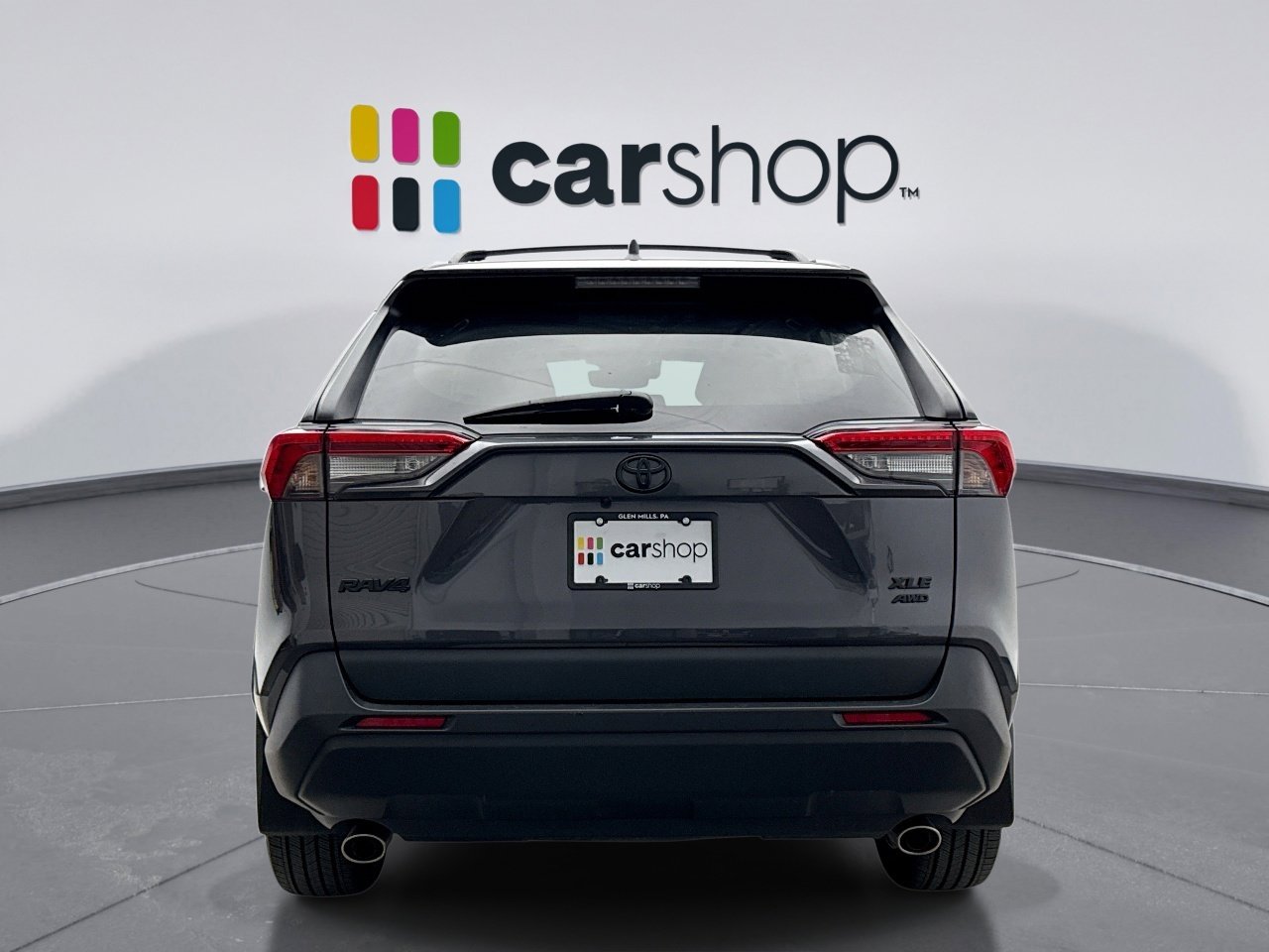 Used 2023 Toyota RAV4 XLE Premium image 4