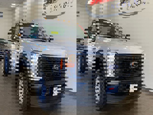 New 2024 Ford F550 4x4 Regular Cab Super Duty image 2