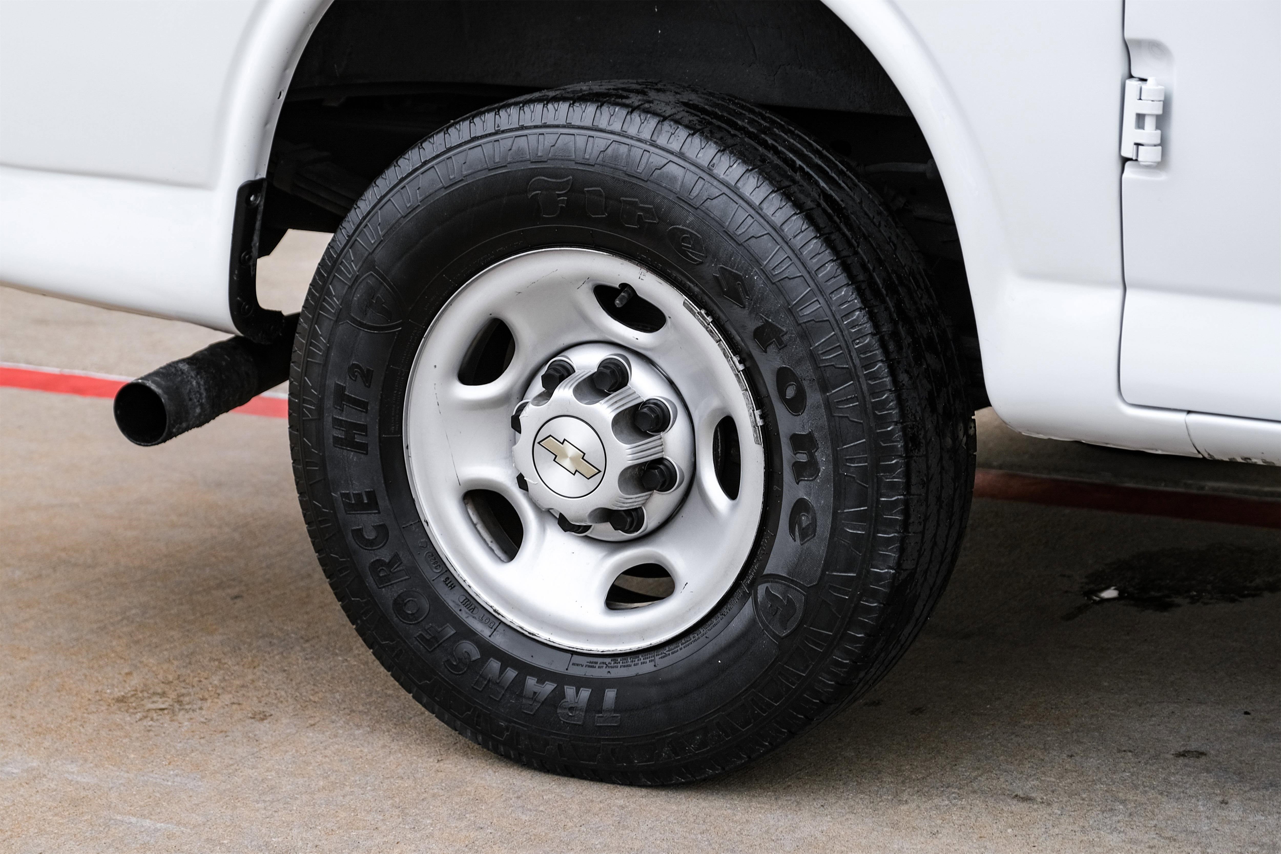 Used 2021 Chevrolet Express 2500 w/ Driver Convenience Package image 35