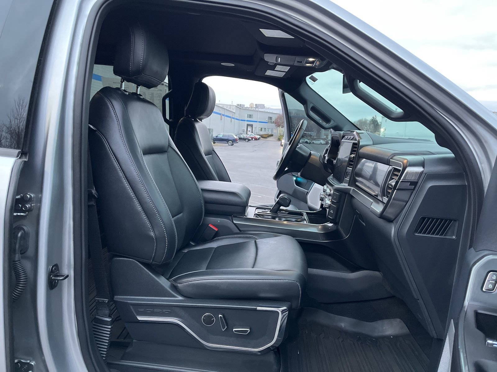 Used 2023 Ford F150 Lariat w/ Equipment Group 502A High image 15