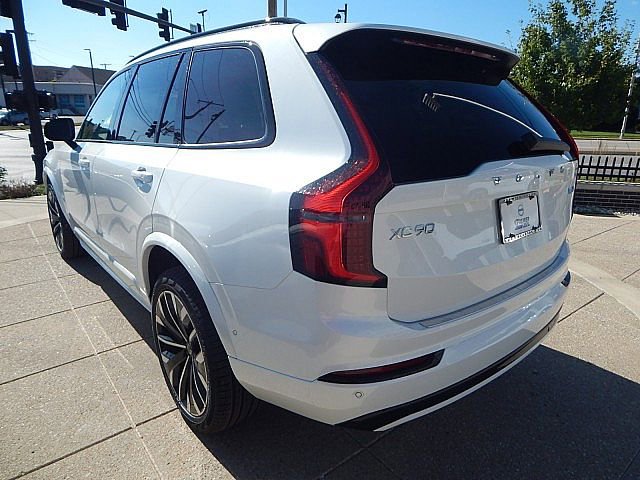 New 2026 Volvo XC90 B6 Ultra w/ Protection Package Premier image 9