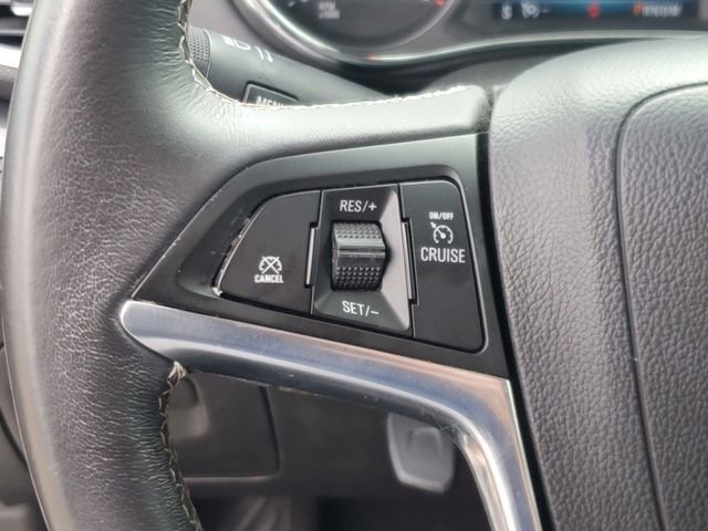 Used 2022 Buick Encore Preferred w/ Safety Package image 21