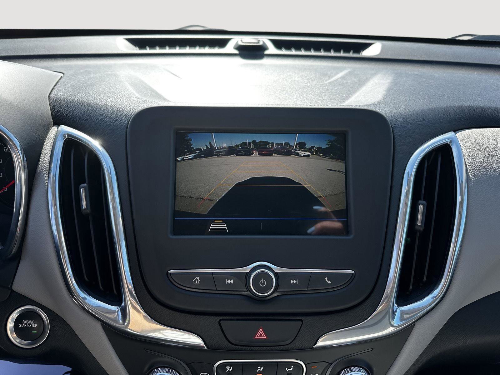 Used 2019 Chevrolet Equinox LT AWD/4WD image 16