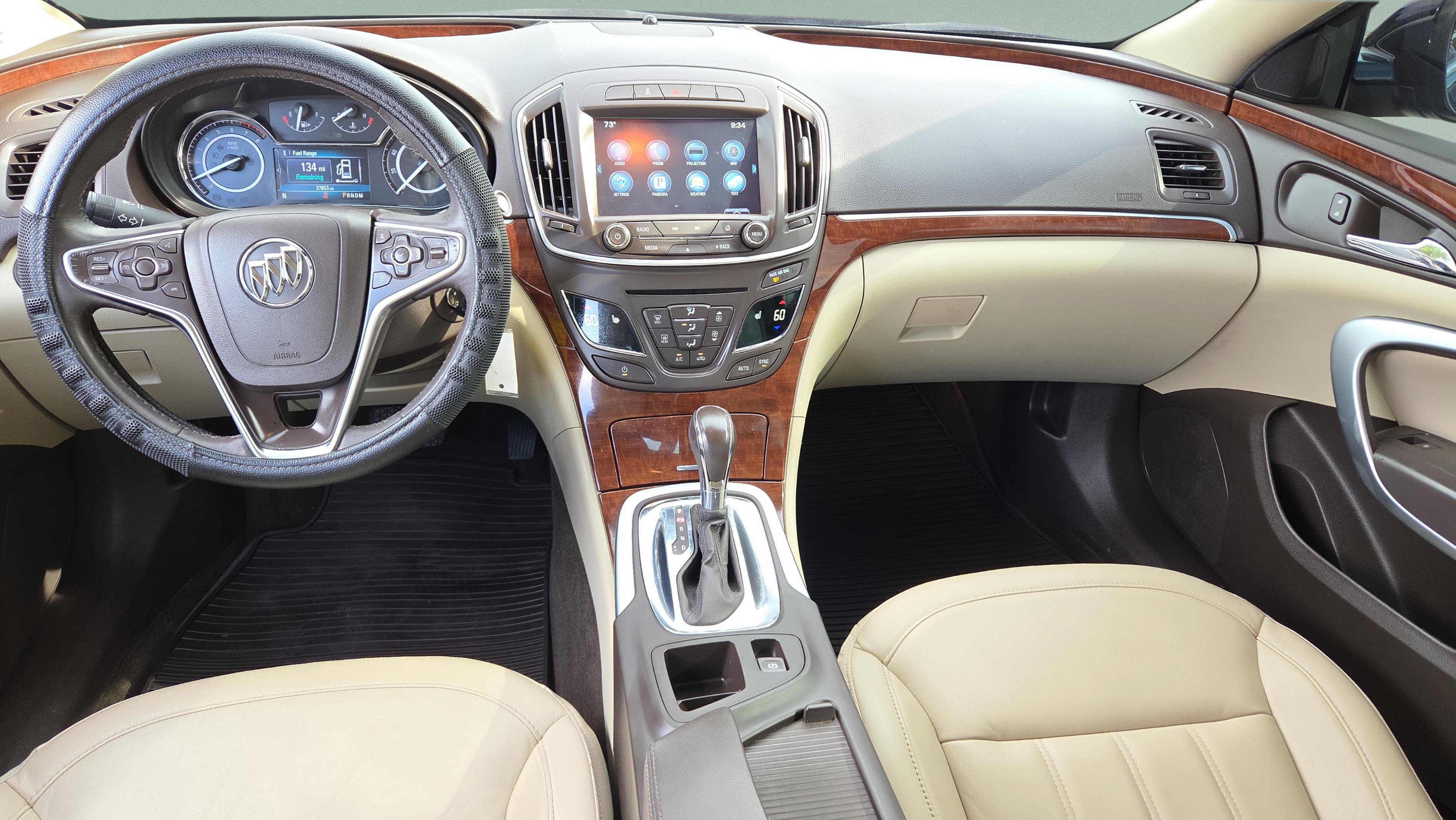 Used 2017 Buick Regal Sport Touring image 12