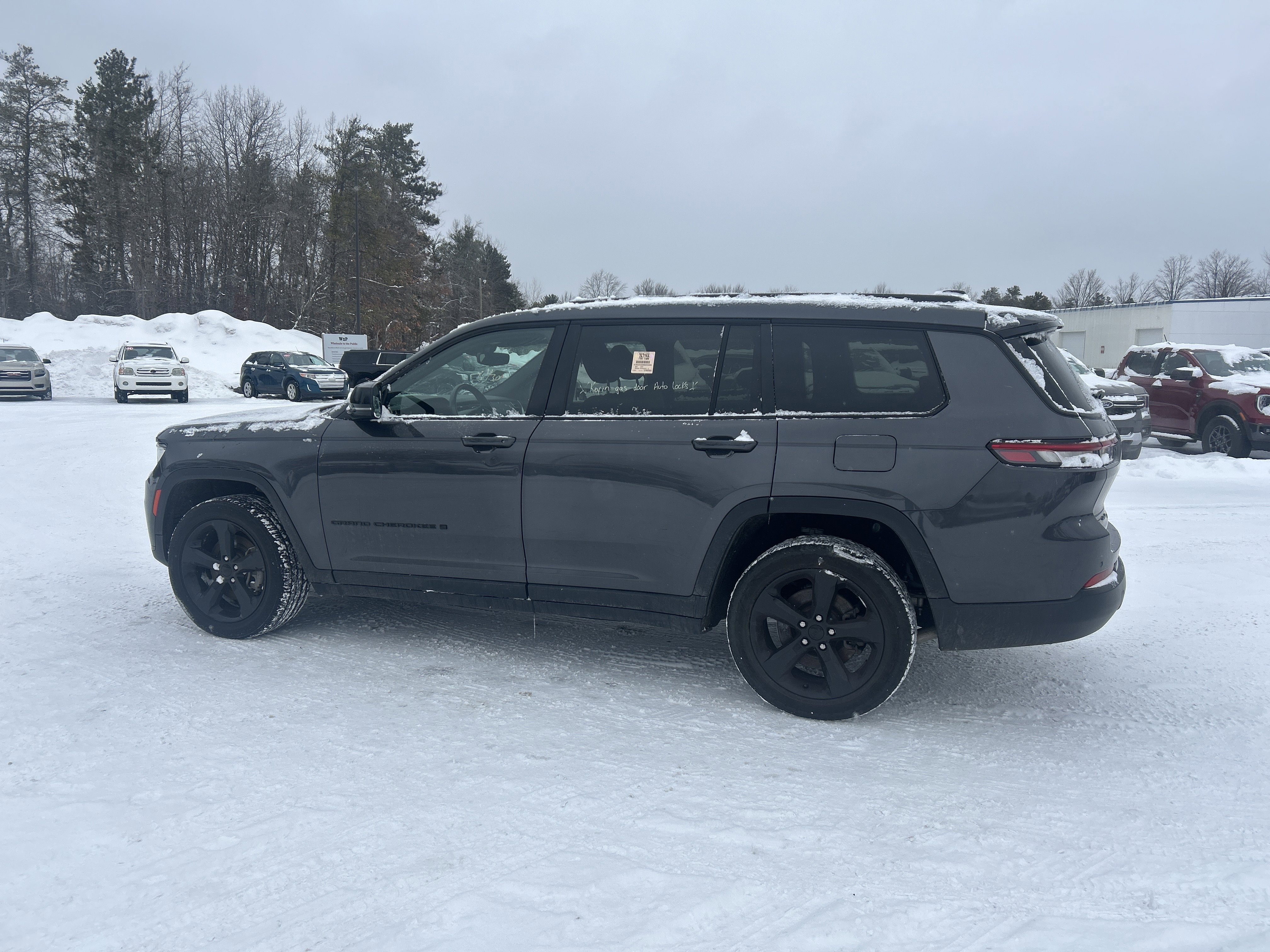Used 2021 Jeep Grand Cherokee L Laredo image 7