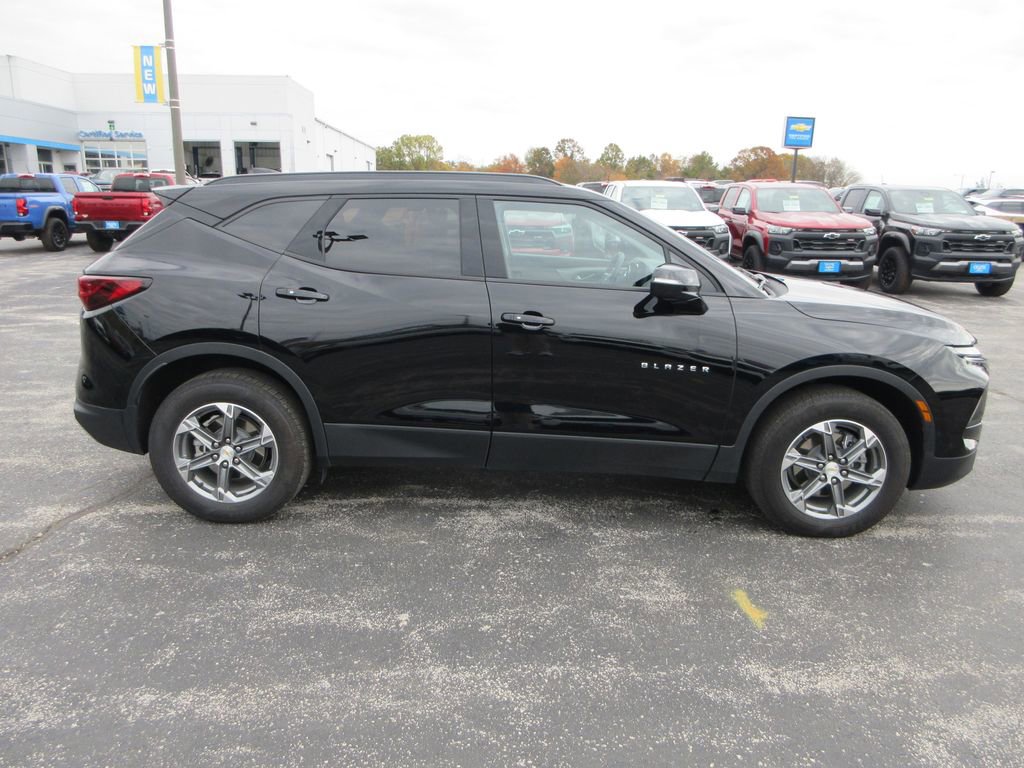 Certified 2023 Chevrolet Blazer LT image 6