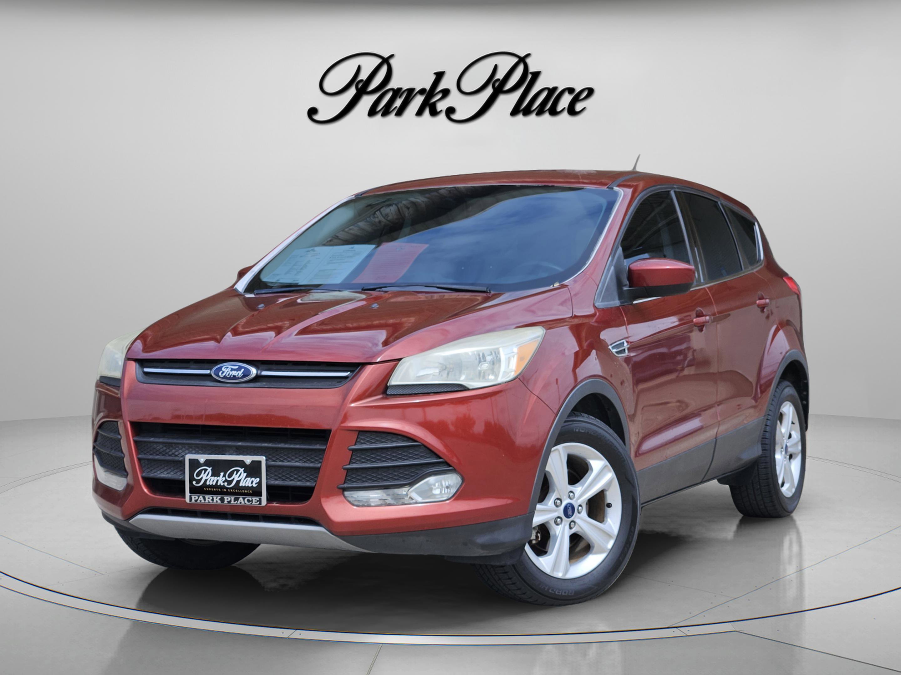 Used 2016 Ford Escape SE FWD image 1
