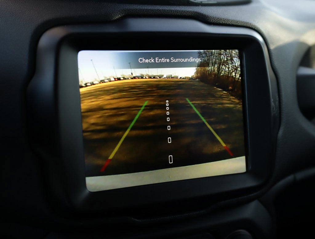Used 2023 Jeep Renegade Latitude image 16