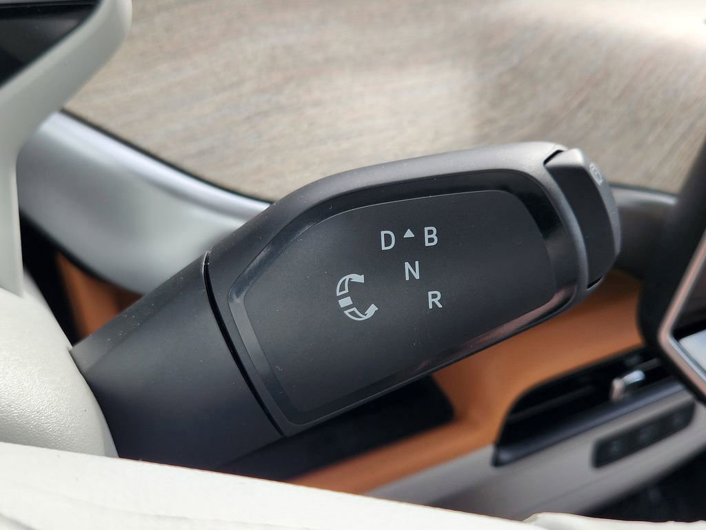 New 2025 Volkswagen ID. Buzz Pro S Plus image 10