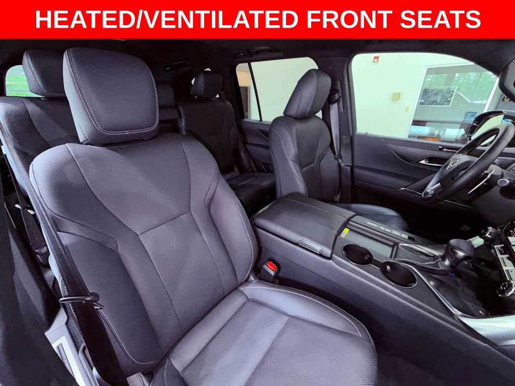 Certified 2024 Lexus LX 600 4WD w/ Interior Upgrade Package image 17