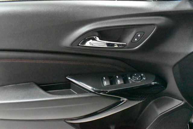 Used 2025 Chevrolet Trax RS w/ Driver Confidence Package image 19