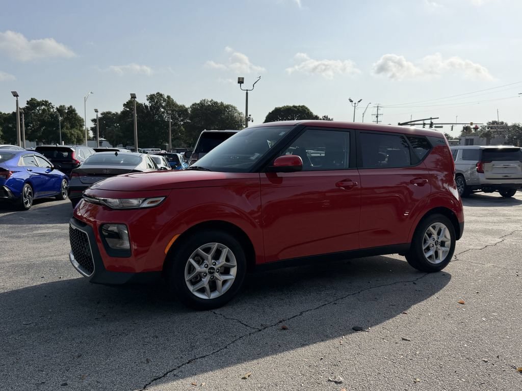 Certified 2022 Kia Soul S FWD image 9