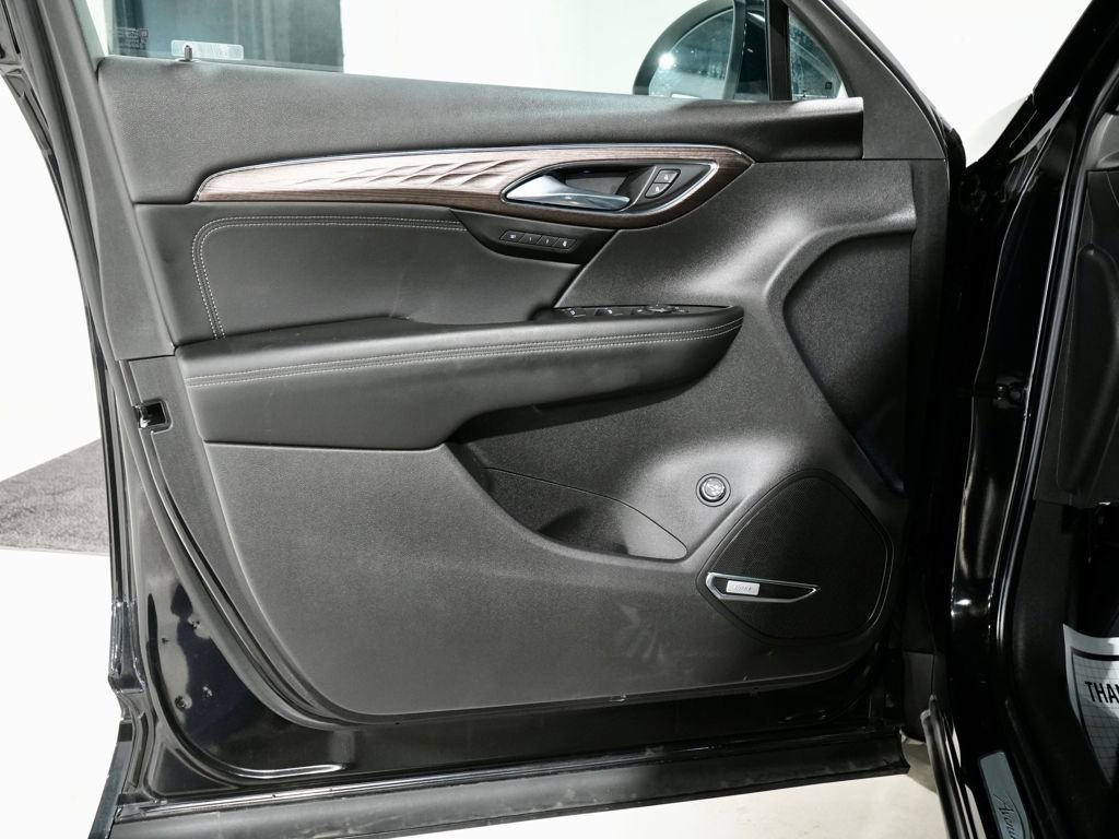 Used 2022 Buick Envision Avenir w/ Technology Package II image 14