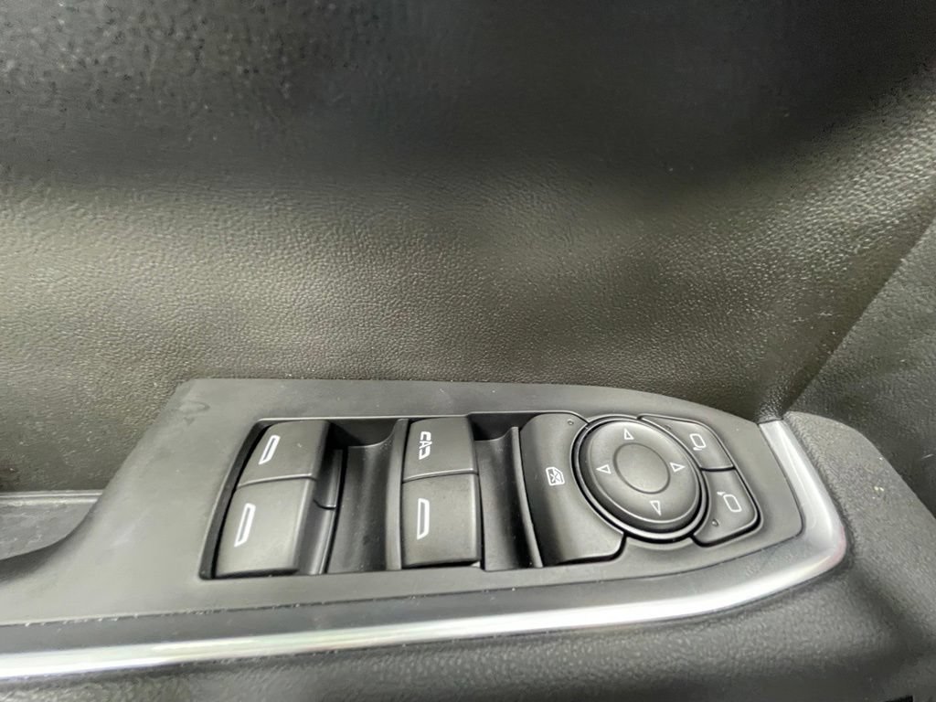 Used 2025 Chevrolet Silverado 1500 LT Trail Boss w/ LT Trail Boss Premium Package AWD/4WD image 16