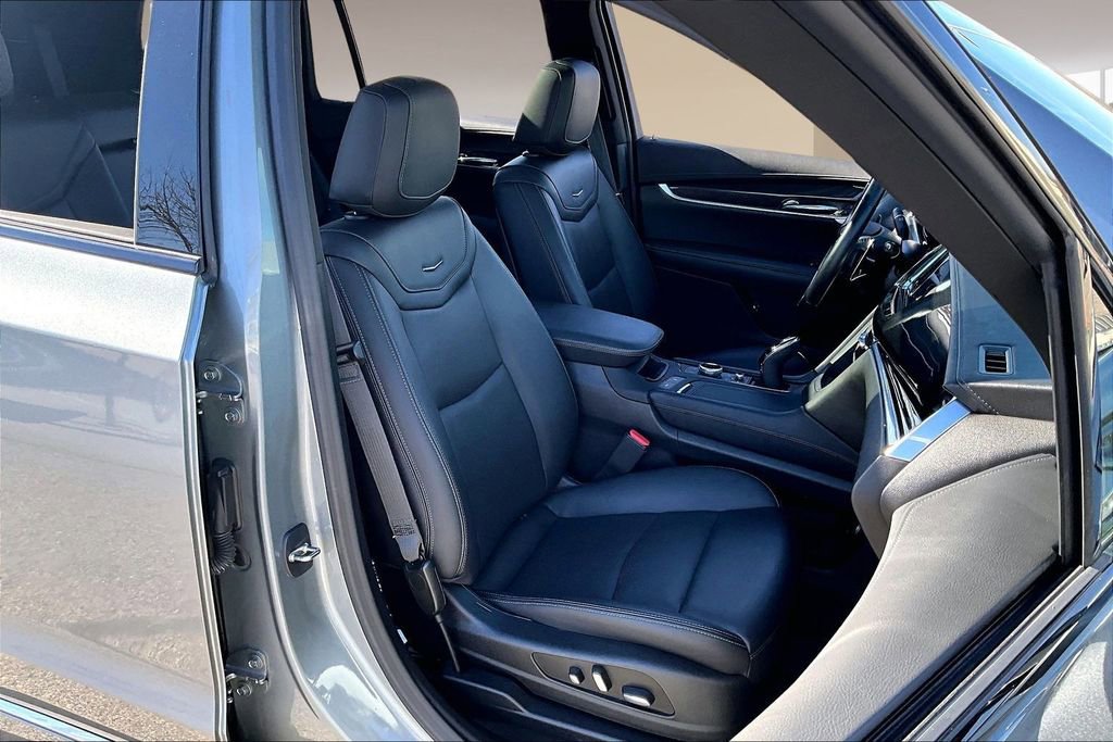Certified 2023 Cadillac XT6 Sport w/ Technology Package image 7