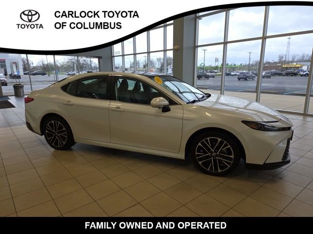 Used 2025 Toyota Camry XLE w/ Premium Plus Package image 5