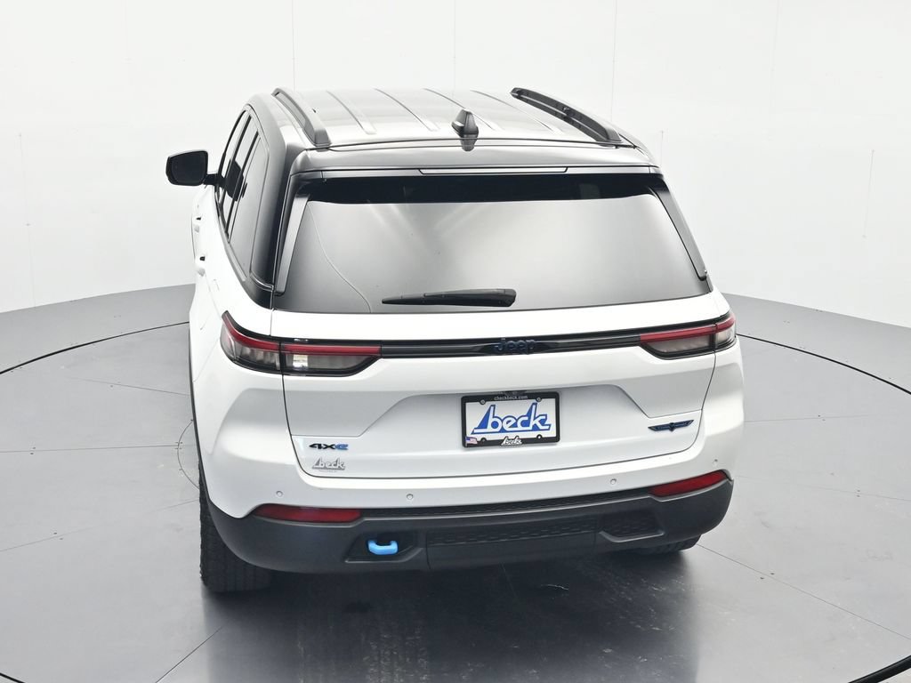 Used 2023 Jeep Grand Cherokee Trailhawk w/ Advanced Protech Group II AWD/4WD image 34