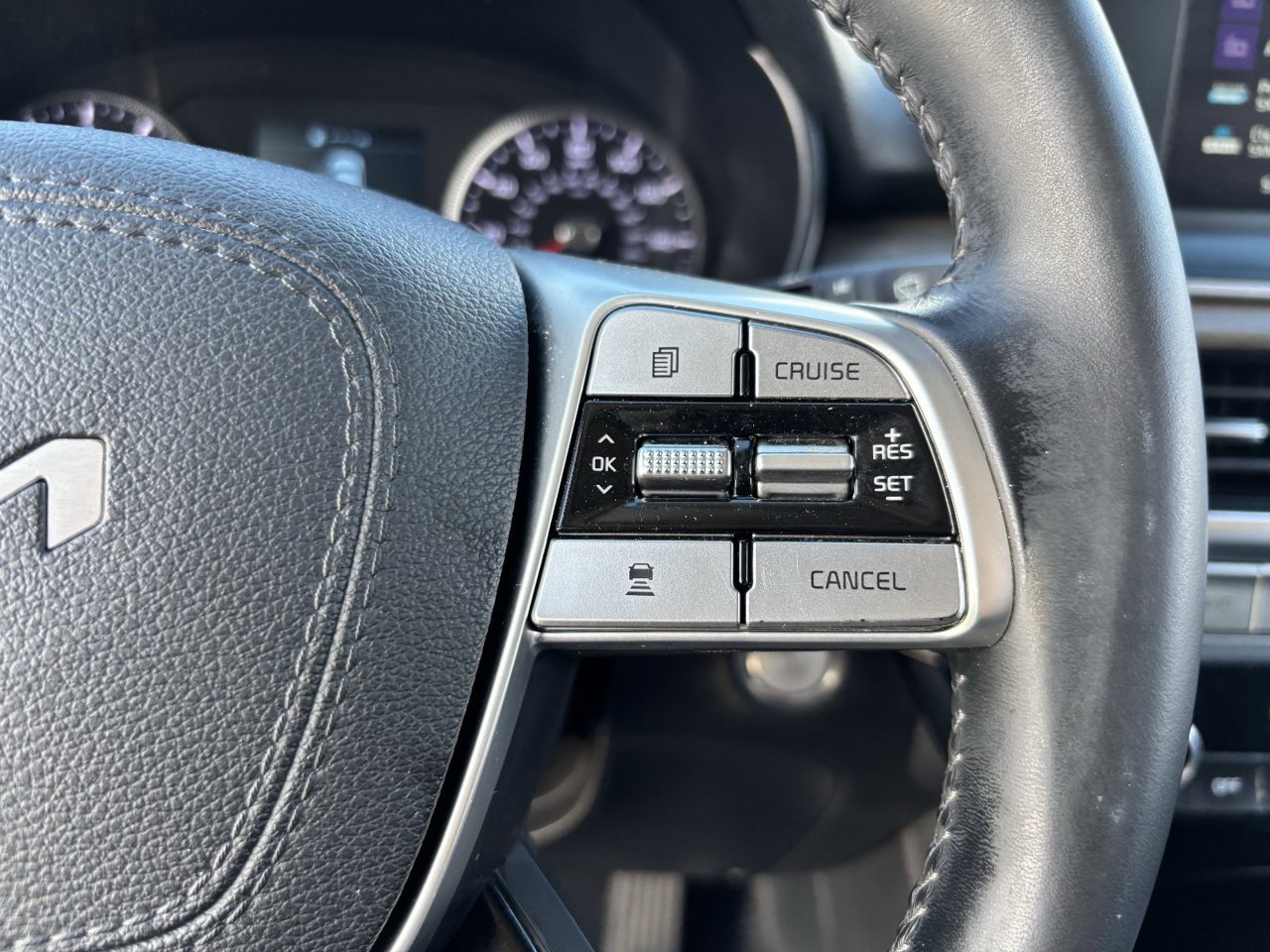 Used 2022 Kia Telluride EX w/ EX Premium Package FWD image 28