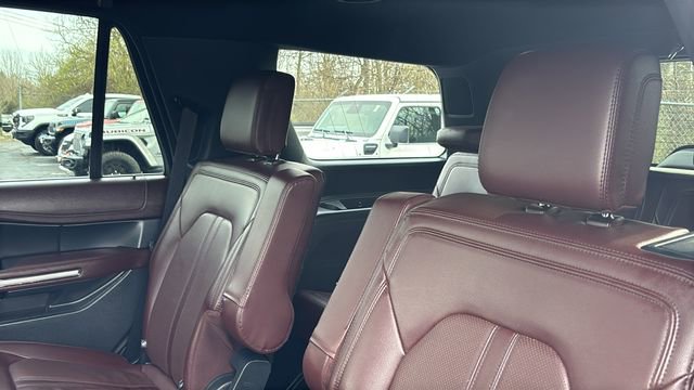 Used 2023 Ford Expedition Limited image 28