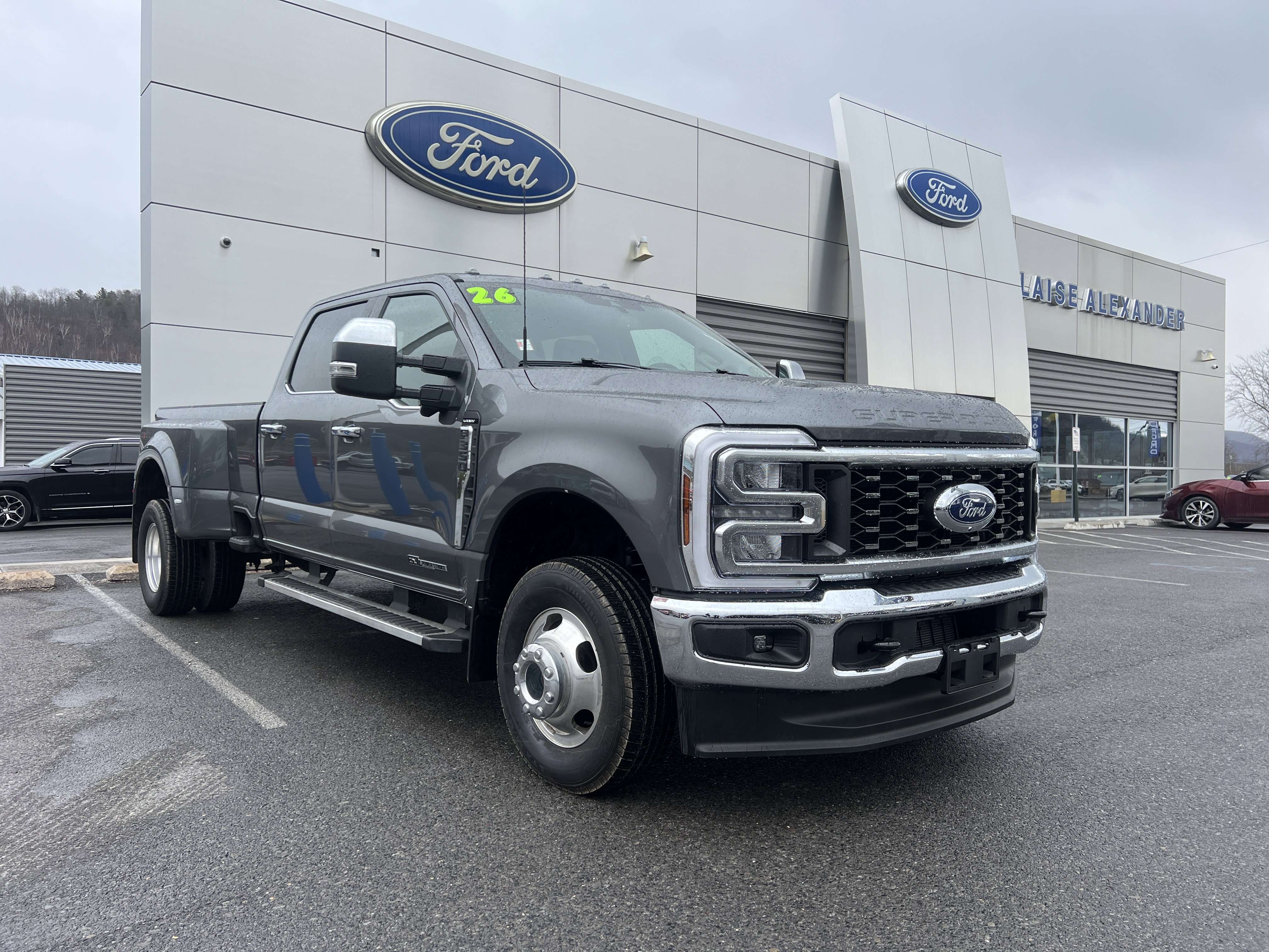 Certified 2025 Ford F350 Lariat image 1