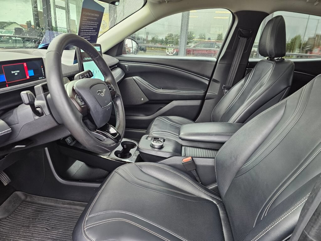 Certified 2021 Ford Mustang Mach-E Premium AWD/4WD image 17
