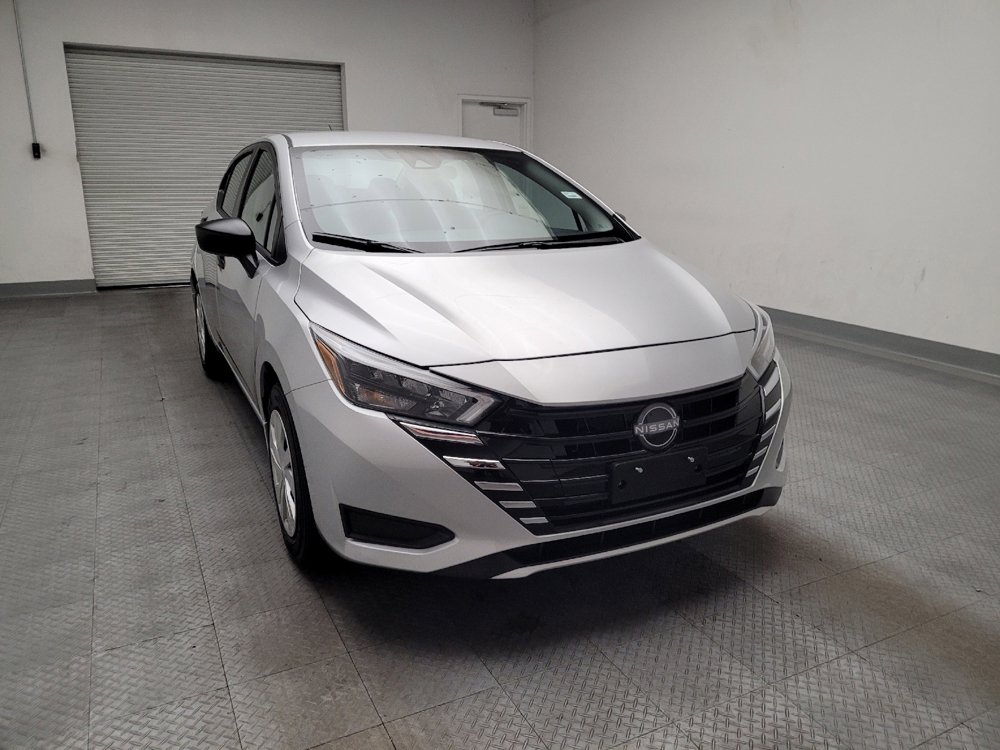 Used 2025 Nissan Versa S w/ Trunk Package FWD image 14