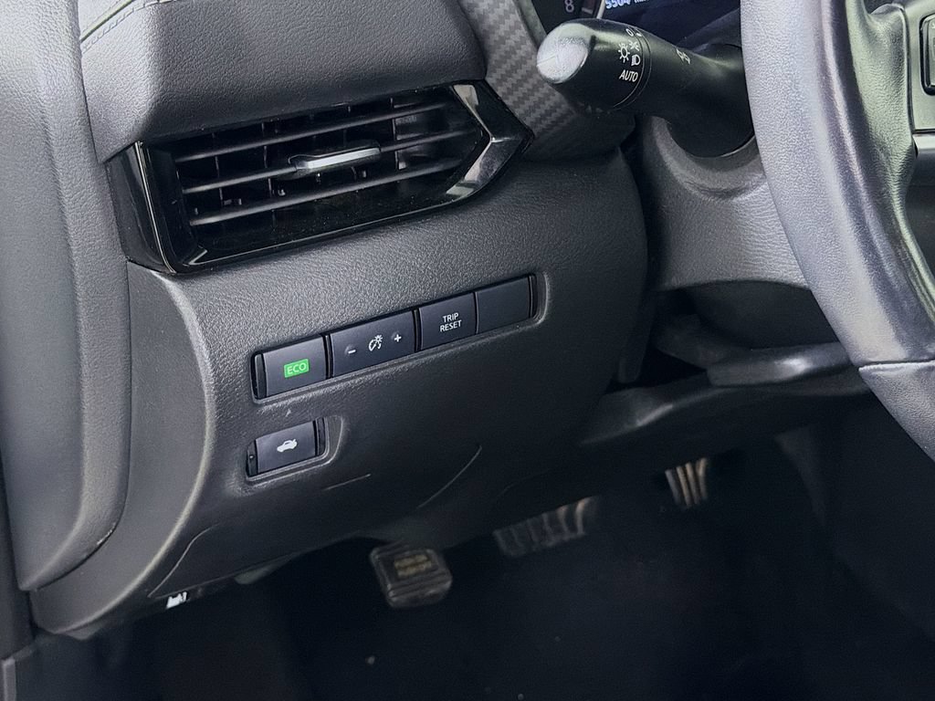 Used 2021 Nissan Sentra SV FWD image 12