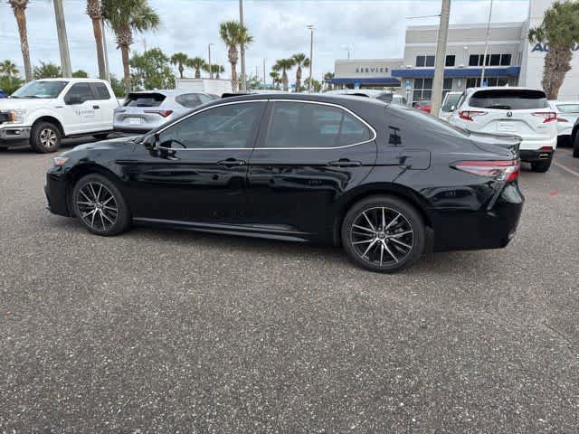 Used 2021 Toyota Camry SE FWD image 28